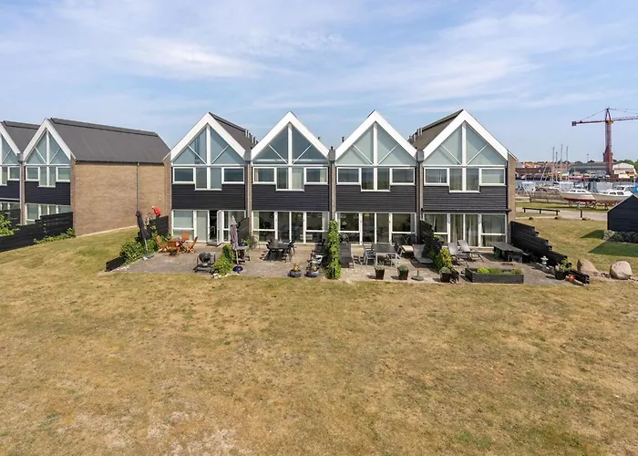 Lucjan - 50m From The Sea By Interhome